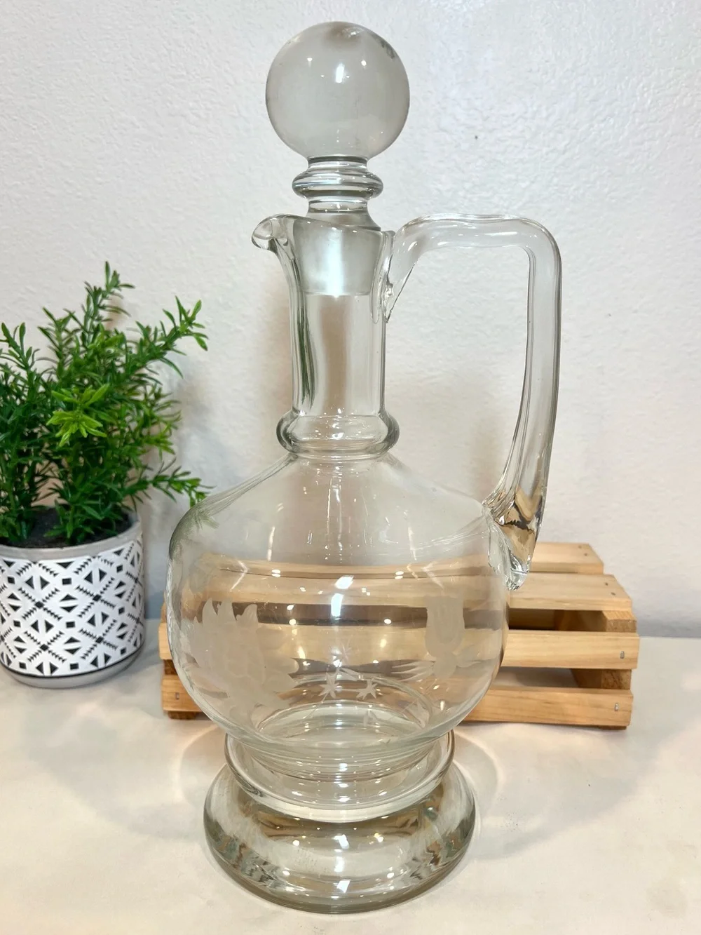 Toscany Vintage Hand-Blown Etched Glass Decanter w Globe Stopper | EUC | HEAVY